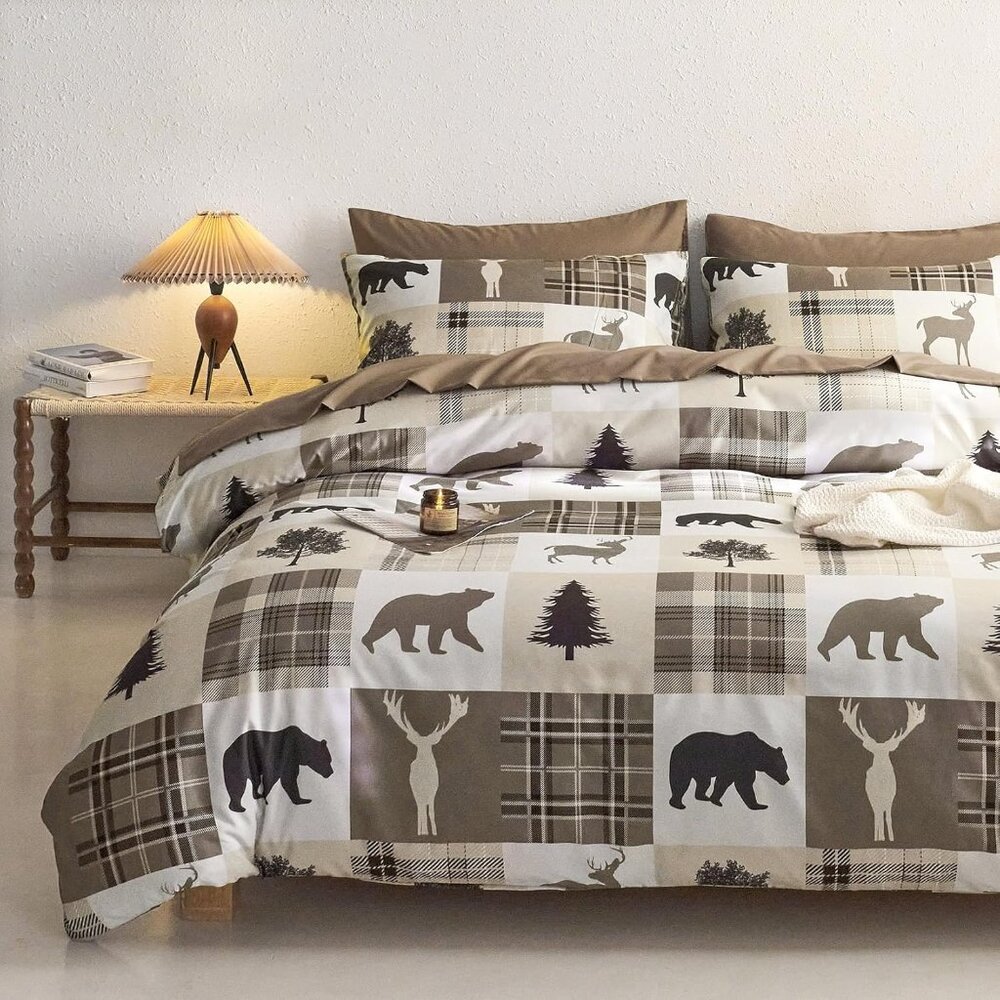 All-Season Rustic Comforter Set - Queen Size Bedding with Woodland Animals - Picture 1 of 6